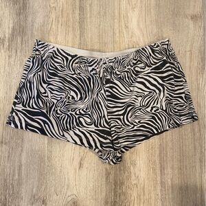 Black & White Pattern Shorts